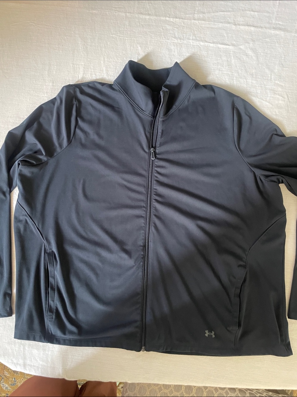 Under Armour Women’s Black Lightweight Full-Zip Yoga Jacket